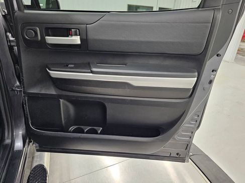 Used 2018 Toyota Tundra SR5 image 33