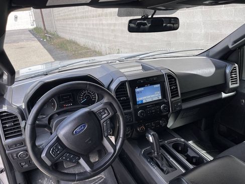Used 2018 Ford F150 XLT w/ Equipment Group 302A Luxury AWD/4WD image 16