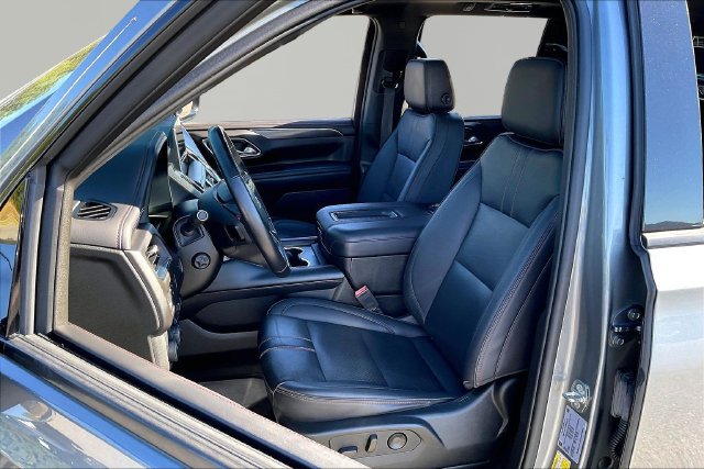 Used 2022 Chevrolet Tahoe RST w/ Luxury Package RWD image 15