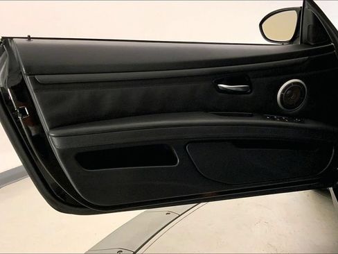 Used 2013 BMW M3 Convertible RWD image 24