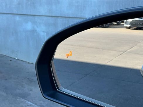 Used 2025 Volkswagen Taos SE image 20