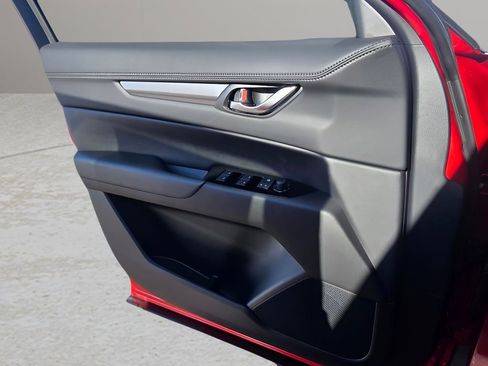 New 2025 MAZDA CX-5 AWD 2.5 S w/ Preferred Package image 16