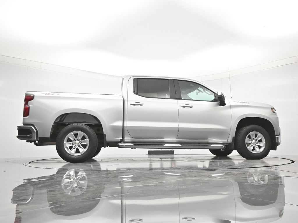 Certified 2021 Chevrolet Silverado 1500 LT AWD/4WD image 39