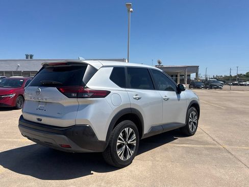 Used 2023 Nissan Rogue SV FWD image 21