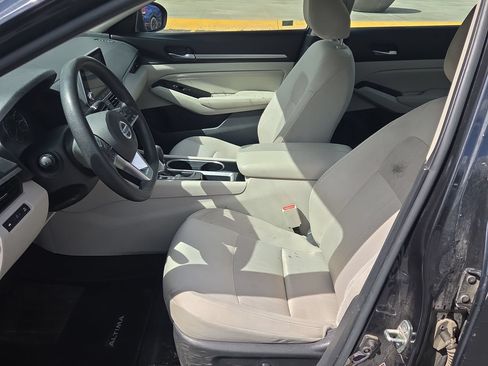 Used 2021 Nissan Altima 2.5 SV FWD image 12