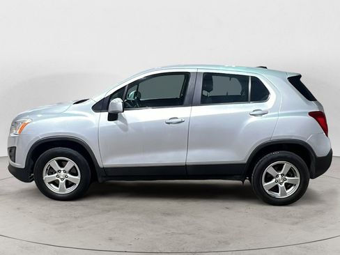 Used 2015 Chevrolet Trax LS image 3