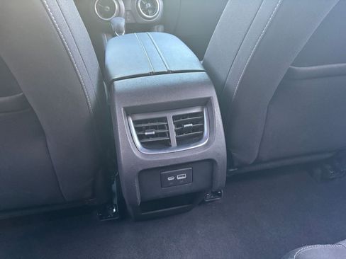 Used 2025 Chevrolet Blazer LT image 24