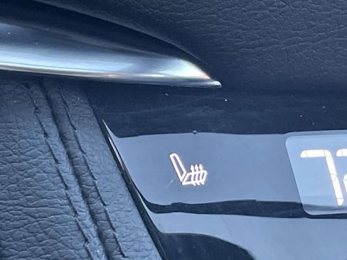 Certified 2022 Cadillac XT5 Sportv image 22