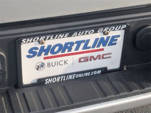 Used 2018 Chevrolet Colorado LT w/ Redline Special Edition image 35