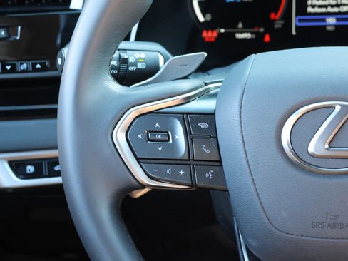 Used 2025 Lexus RX 350 FWD image 18