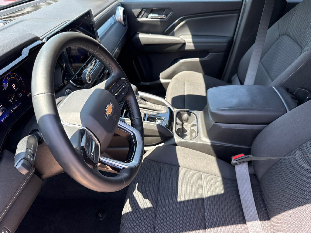 Used 2025 Chevrolet Colorado LT RWD image 18