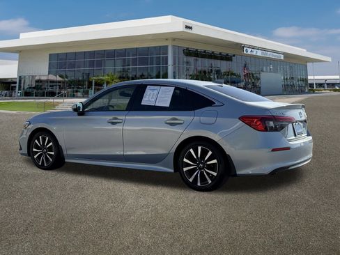 Used 2022 Honda Civic EX image 7