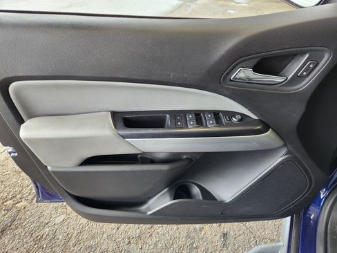 Used 2015 Chevrolet Colorado LT RWD image 9