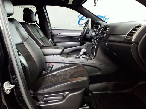 Used 2021 Jeep Grand Cherokee Laredo X RWD image 11