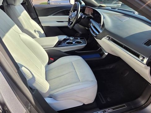 Certified 2023 Cadillac Lyriq 2WD image 15