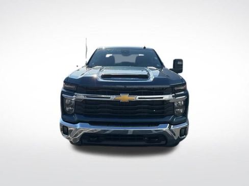 Certified 2025 Chevrolet Silverado 2500 LT w/ Convenience Package image 2