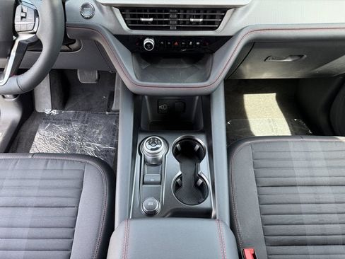 New 2027 Ford Explorer ST-Line AWD/4WD image 15