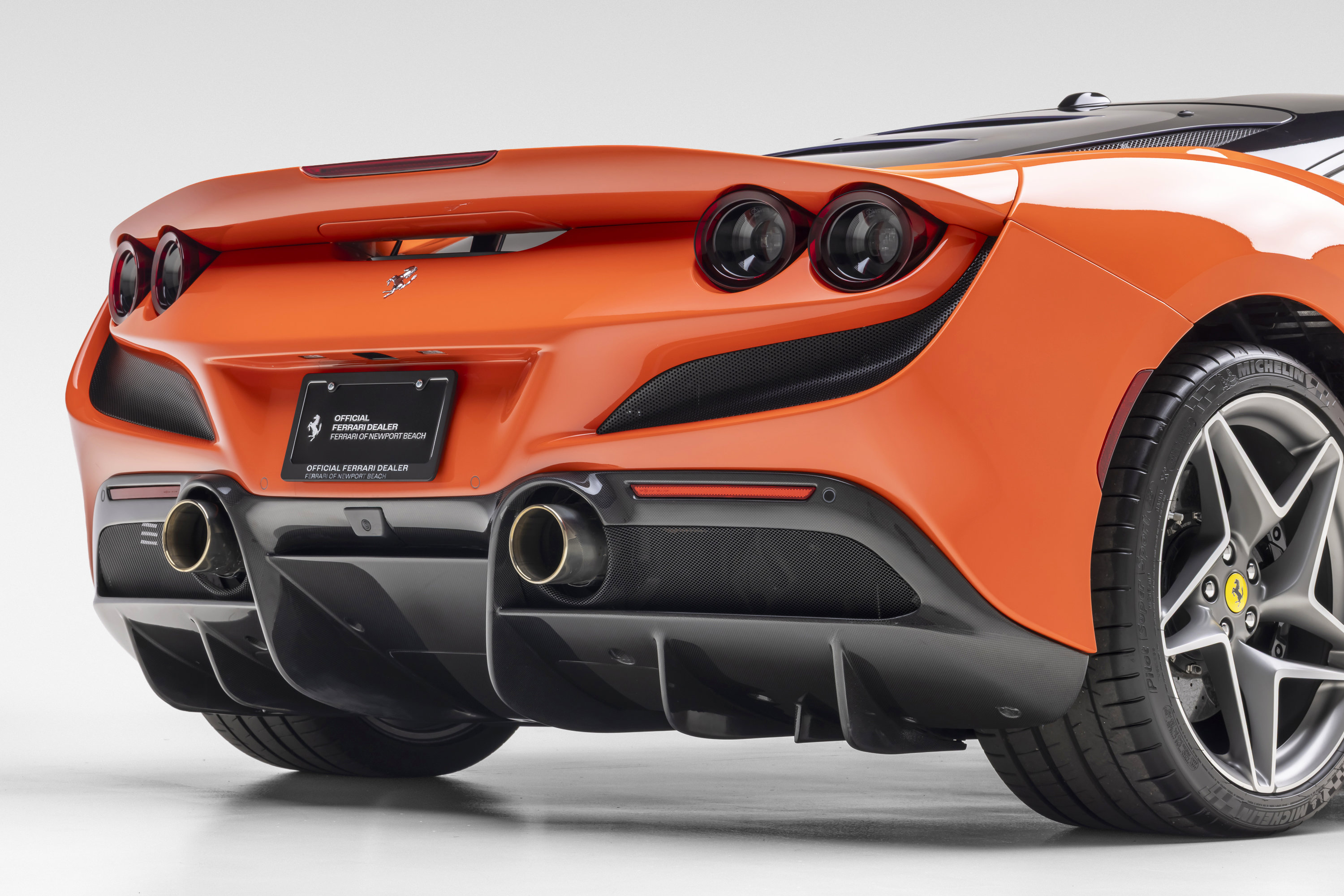 Certified 2021 Ferrari F8 Tributo RWD image 38