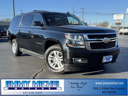 Used 2018 Chevrolet Suburban LT image 1