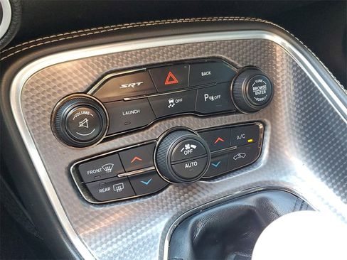 Used 2016 Dodge Challenger SRT Hellcat image 25