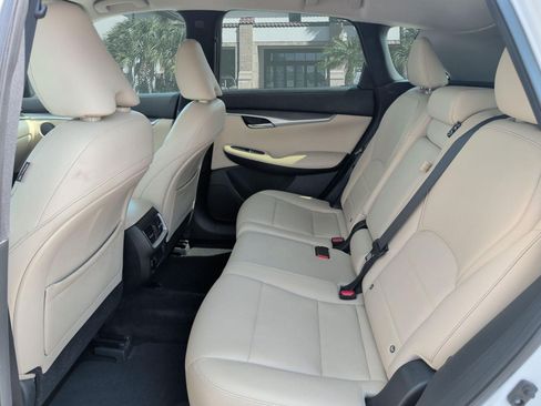 Used 2019 INFINITI QX50 Pure FWD image 23