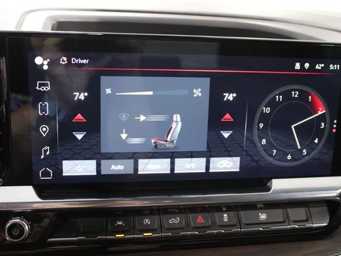 Used 2024 GMC Sierra 1500 SLT image 50