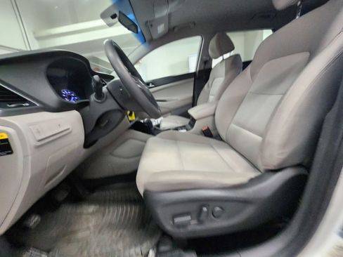 Used 2016 Hyundai Tucson SE w/ Option Group 02 image 17