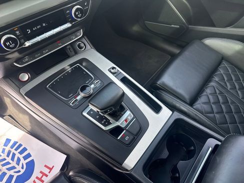 Used 2018 Audi SQ5 Premium Plus w/ S Sport Package image 26