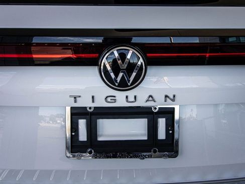 New 2026 Volkswagen Tiguan SE image 15