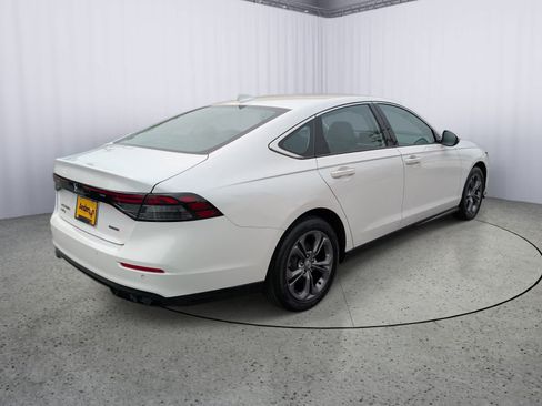 Used 2025 Honda Accord EX-L image 3