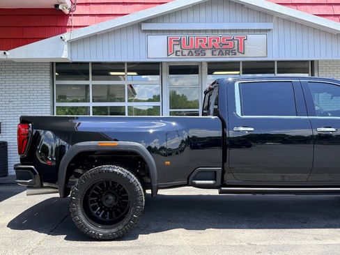 Used 2025 GMC Sierra 3500 Denali w/ Denali Reserve Package AWD/4WD image 11