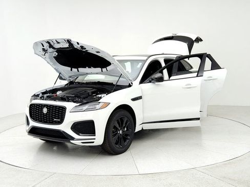 Certified 2025 Jaguar F-PACE R-Dynamic S image 9