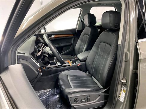 Certified 2023 Audi Q5 2.0T Premium Plus w/ Premium Plus Package image 25