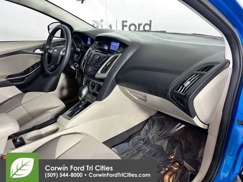 Used 2013 Ford Focus SE FWD image 26