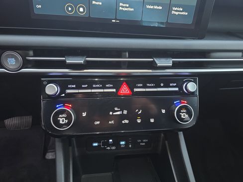 Used 2025 Hyundai Santa Cruz SEL image 27