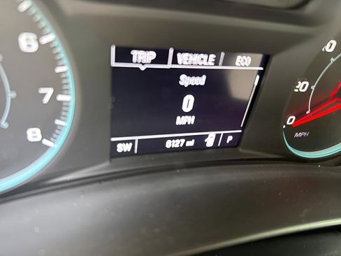 Used 2023 Chevrolet Equinox LS AWD/4WD image 24