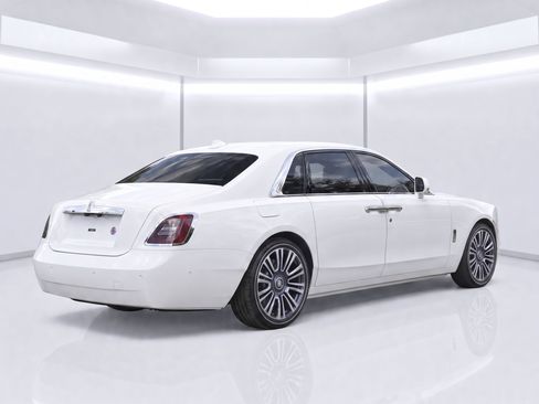 Used 2023 Rolls-Royce Ghost AWD/4WD image 4