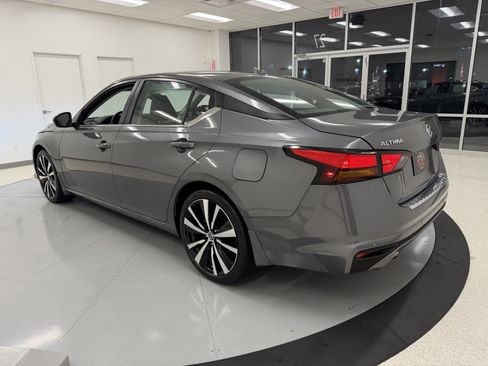 Used 2022 Nissan Altima 2.5 SR image 69