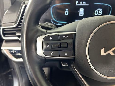 Used 2023 Kia Sportage EX image 16