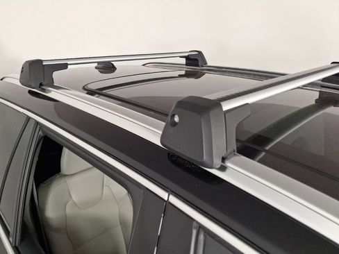 Used 2025 Volvo XC90 B6 Plus w/ Protection Package Premier AWD/4WD image 9
