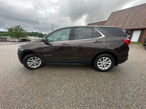 Used 2020 Chevrolet Equinox LT AWD/4WD image 2
