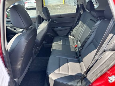 Used 2023 Nissan Rogue SV w/ SV Premium B Package AWD/4WD image 15