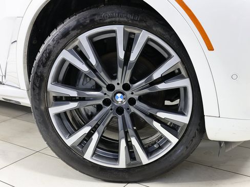 Used 2019 BMW X7 xDrive50i w/ Premium Package image 15