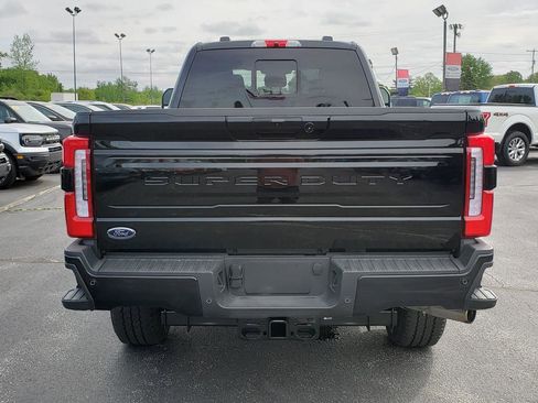 Used 2025 Ford F350 Platinum AWD/4WD image 4