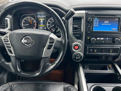 Used 2017 Nissan Titan SL AWD/4WD image 15