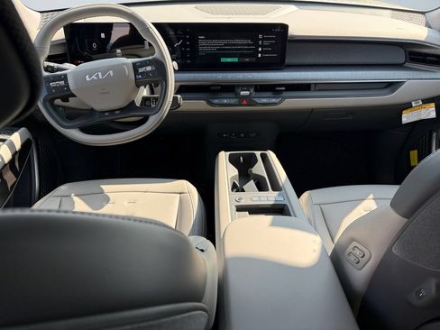 New 2026 Kia EV9 Wind AWD/4WD image 10