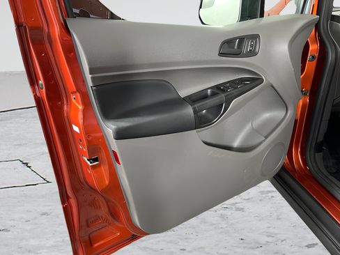 Used 2022 Ford Transit Connect XL w/ Trailer Tow Package FWD image 9
