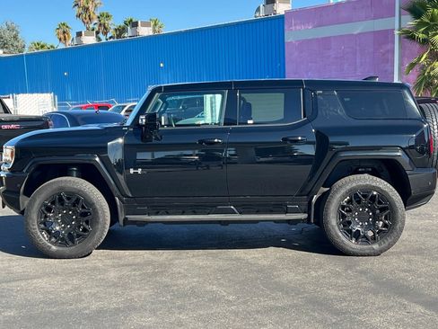 Used 2025 GMC Hummer EV 2X AWD/4WD image 8