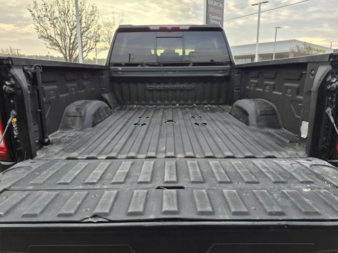 Used 2022 GMC Sierra 3500 Denali image 9