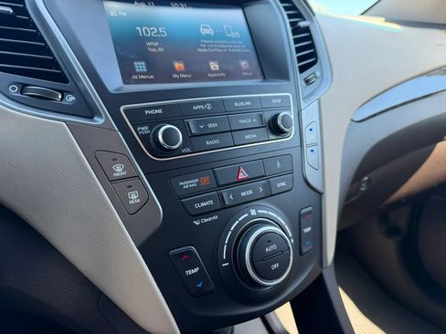 Used 2017 Hyundai Santa Fe Sport FWD image 14